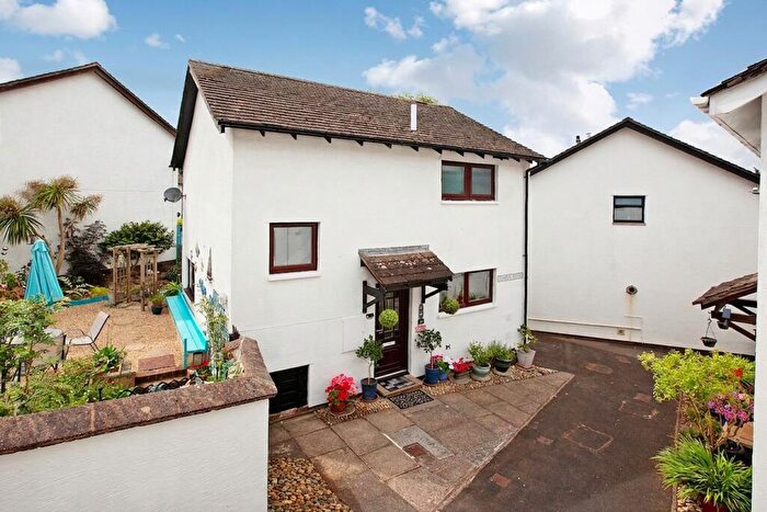 2 Bedroom Detached House For Sale In Linden Road, Dawlish, EX7