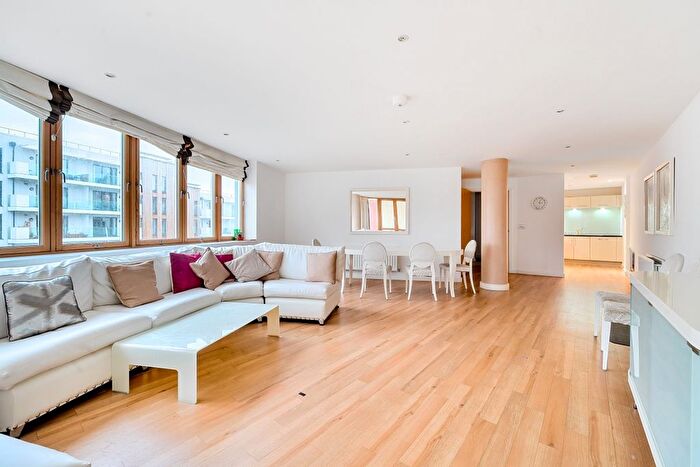 3 Bedroom Flat To Rent In Hannover Quay, Bristol, BS1