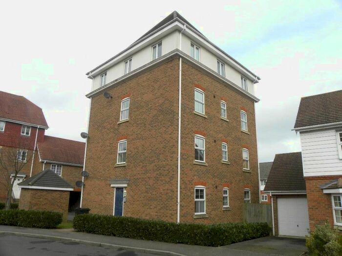 2 Bedroom Flat To Rent In Swaffer Way, Singleton, Ashford, TN23