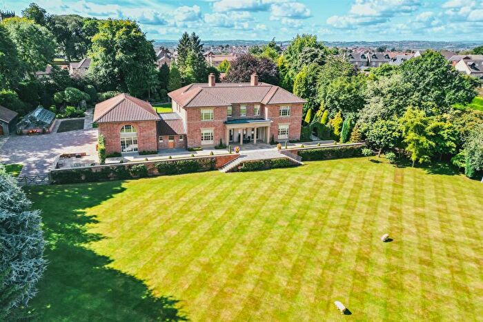 8 Bedroom Detached House For Sale In Worksop Road, Aston, Sheffield, S26