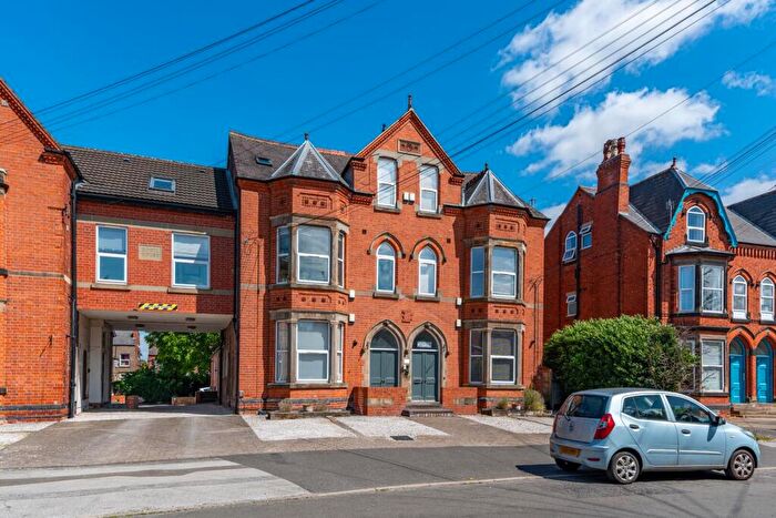 2 Bedroom Apartment For Sale In Musters Road, West Bridgford, Nottingham, NG2