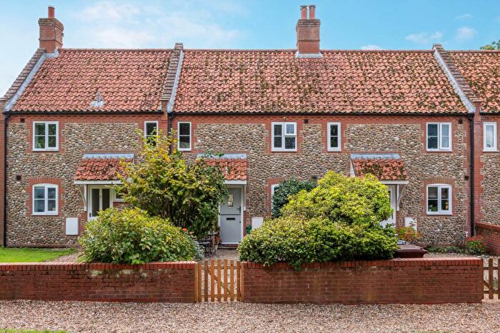 3 Bedroom Cottage For Sale In The Street, Hempstead, NR25