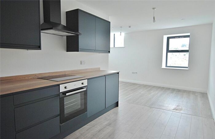 2 Bedroom Apartment To Rent In London Road, Stroud, Gloucestershire, GL5