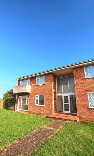2 Bedroom Flat To Rent In Grafton Court, Selsey, PO20