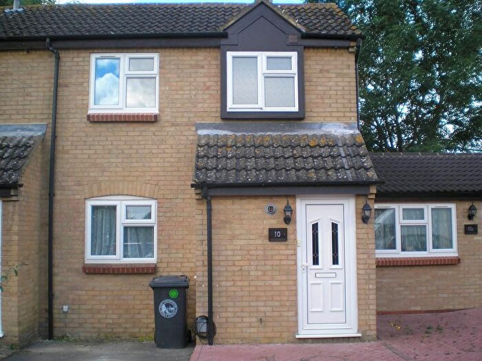 2 Bedroom End Of Terrace House To Rent In Burwell Close, Witney, OX28