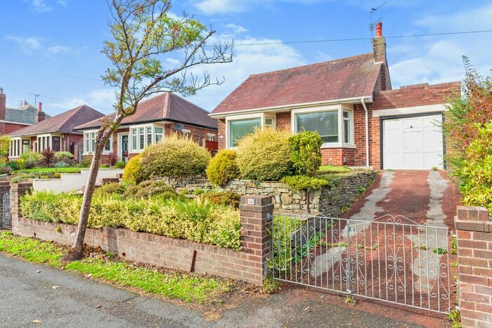 2 Bedroom Bungalow To Rent In Poulton Road, Blackpool, Lancashire, FY3