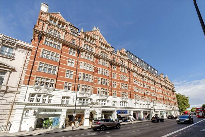 3 Bedroom Flat For Sale In Parkside, - Knightsbridge, London, SW1X