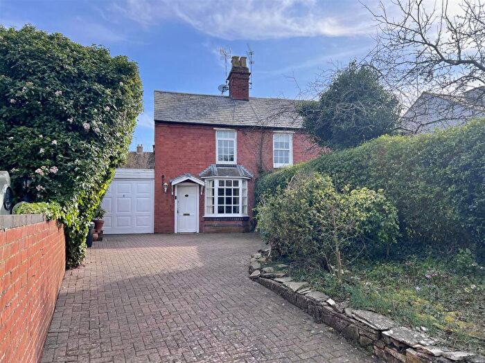2 Bedroom Semi-Detached House For Sale In Ferry Lane, Alveston, Stratford-Upon-Avon, CV37