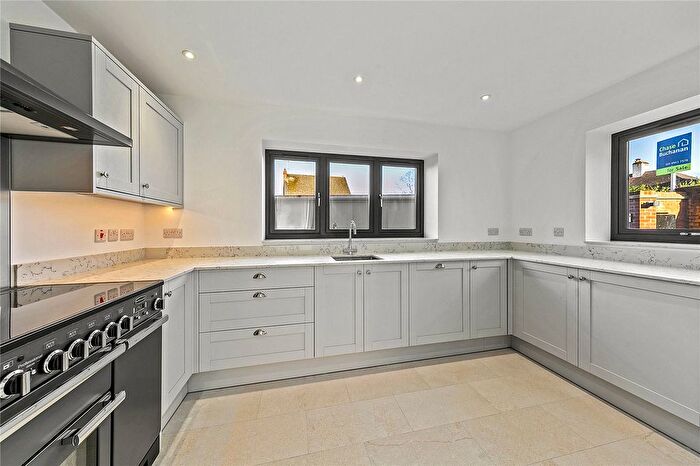 2 Bedroom Semi-Detached House For Sale In Acacia Road, Hampton, TW12
