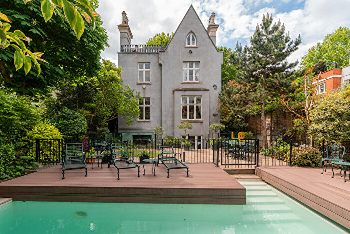 5 Bedroom House For Sale In Abbey Road, St John's Wood, London, NW8