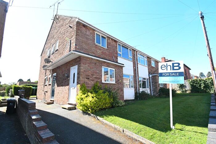 2 Bedroom Maisonette For Sale In Llewellyn Road, Leamington Spa, CV31