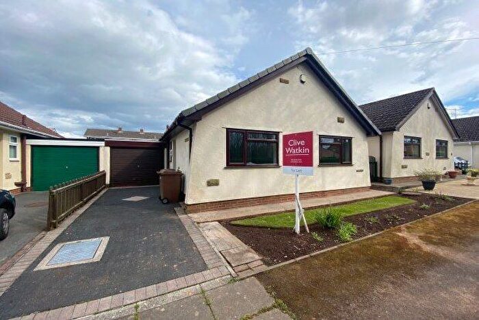 2 Bedroom Bungalow To Rent In Seven Acres Lane, Wirral, CH61