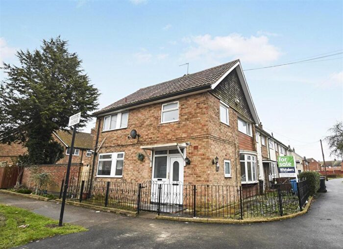 3 Bedroom End Of Terrace House For Sale In Wexford Avenue, Hull, HU9