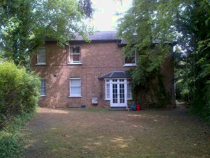 Studio To Rent In Bowling Green, Stevenage, Stevenage, SG1