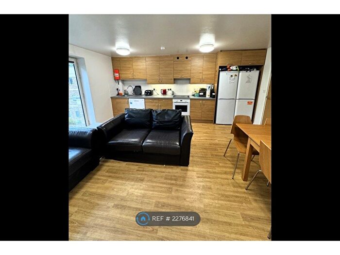 7 Bedroom Flat To Rent In Arwen Lodge, Winchester, SO22