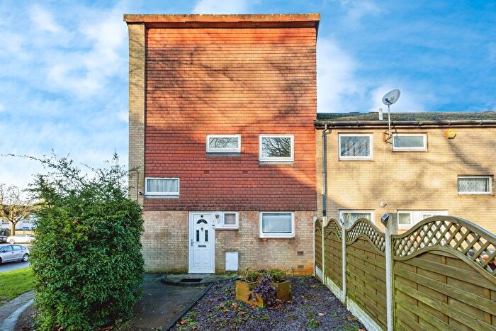 3 Bedroom End Terrace House For Sale In Brackenfield Square, Northampton, Northamptonshire, NN3
