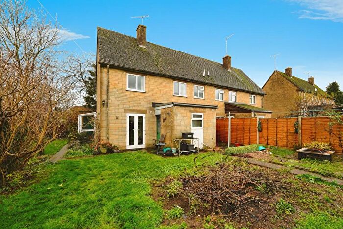 3 Bedroom End Of Terrace House For Sale In Church View, Northleach, Cheltenham, GL54