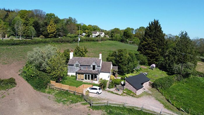 2 Bedroom Cottage For Sale In May Hill, Longhope, GL17