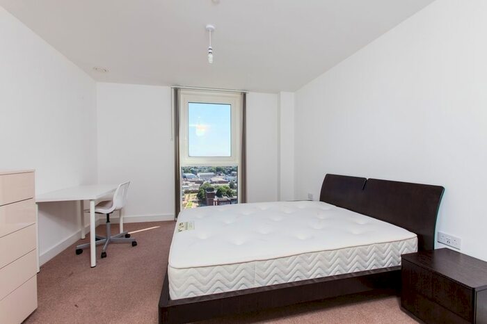 2 Bedroom Flat To Rent In Oslo Tower, Greenland Place, Surrey Quays, SE8