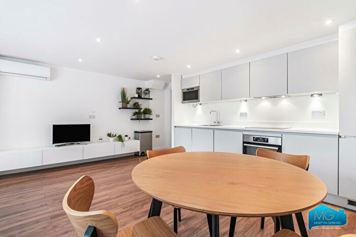 1 Bedroom Flat To Rent In Holly Bush Vale, Hampstead, London, NW3