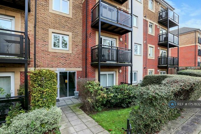 1 Bedroom Flat To Rent In Marshall Court, London, SE20