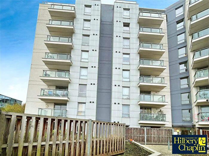 1 Bedroom Apartment For Sale In Holly Court, Dolphin Approach, Romford, RM1