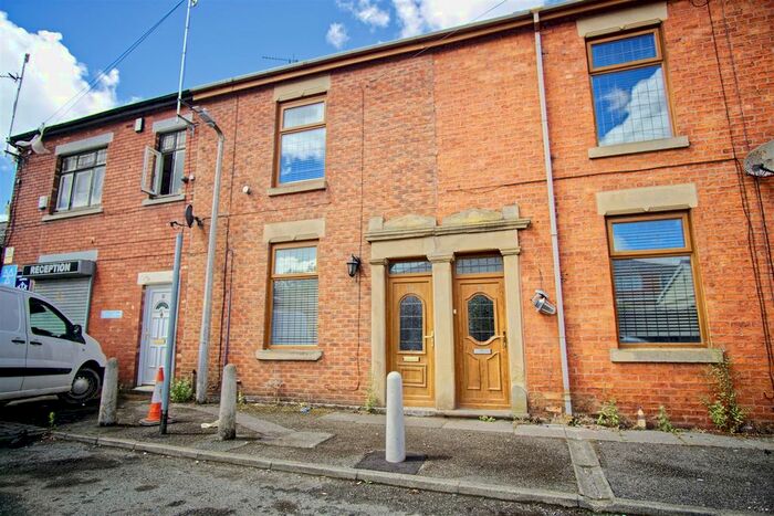 2 Bedroom Property To Rent In Devonshire Place, Preston, PR1