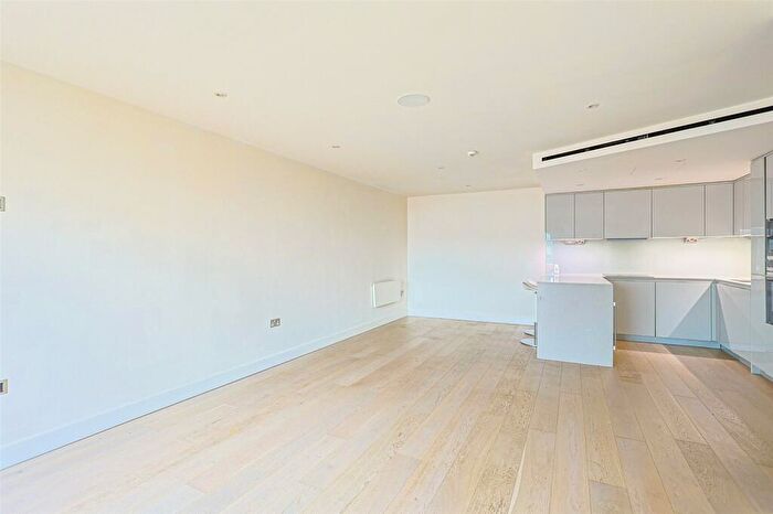 3 Bedroom Apartment For Sale In Aerodrome Road, Beaufort Park, Colindale, NW9