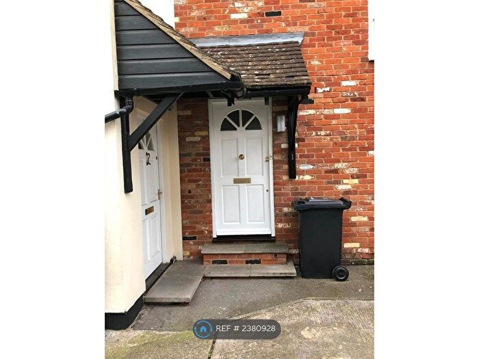 2 Bedroom Flat To Rent In High Street, Maldon, CM9
