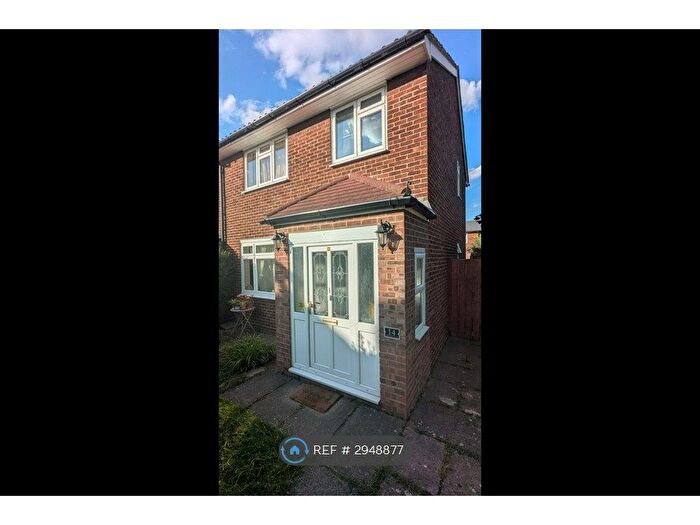3 Bedroom End Of Terrace House To Rent In Mountjoy Close, Abbey Wood, SE2
