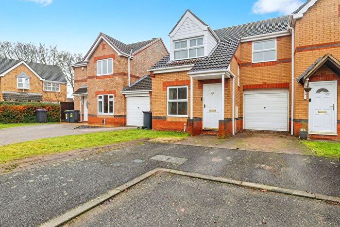 3 Bedroom Semi Detached House For Sale In Briar Close, South Hykeham, Lincoln, LN6