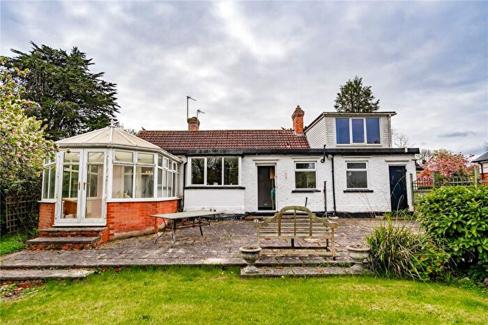 3 Bedroom Bungalow For Sale In Humberston Avenue, Humberston, Grimsby, Lincolnshire, DN36