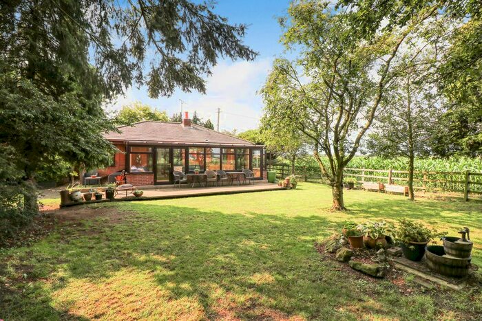 4 Bedroom Detached Bungalow For Sale In Fosse Way, Bretford, CV23