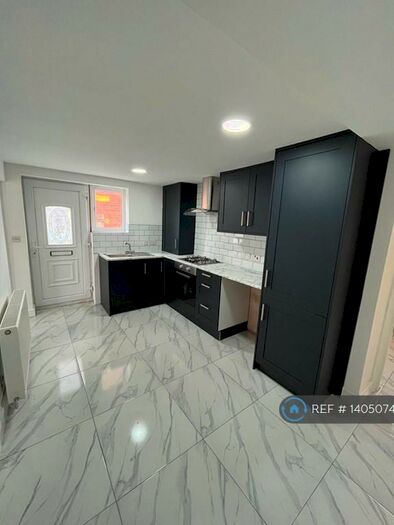 1 Bedroom Flat To Rent In Oak Avenue, New Ollerton, Newark, NG22