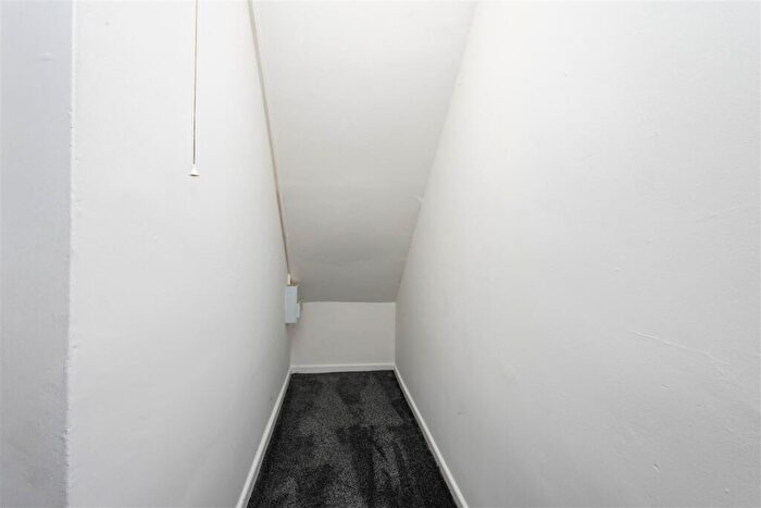 1 Bedroom Flat To Rent In Forrester Close, Leyland, PR25