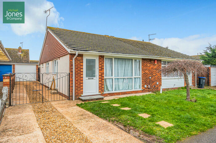 2 Bedroom Bungalow To Rent In Brook Way, Lancing, West Sussex, BN15