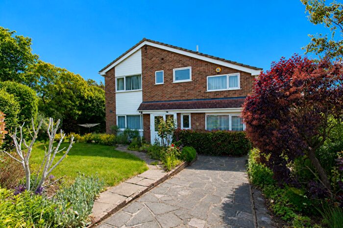 5 Bedroom Detached House For Sale In Keswick Road, Orpington, BR6
