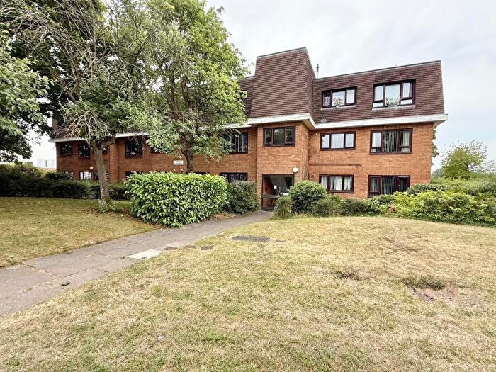 2 Bedroom Flat For Sale In Chester Road, Kingshurst, Birmingham, B36