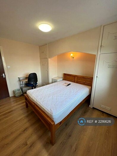 3 Bedroom Flat To Rent In Loughborough Road, Nottingham, NG2