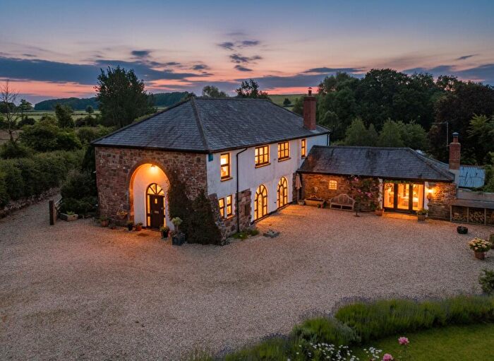 5 Bedroom Detached House For Sale In Bow, Crediton, EX17