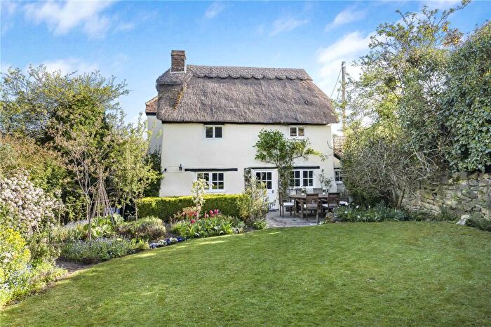 4 Bedroom Detached House For Sale In Long Crendon, Buckinghamshire, HP18
