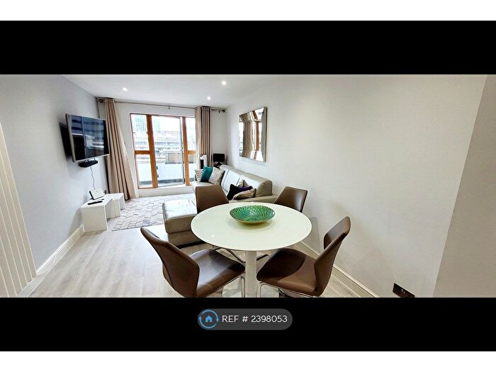 1 Bedroom Flat To Rent In St Pauls / Barbican, London, EC1A