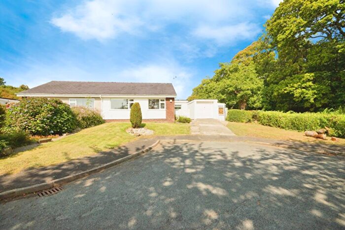 2 Bedroom Bungalow For Sale In Bryn Tyddyn, Pentrefelin, Criccieth, Gwynedd, LL52