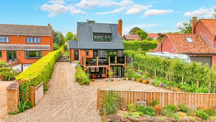 4 Bedroom Detached House For Sale In Hunstanton Road, Heacham, King's Lynn, Norfolk, PE31