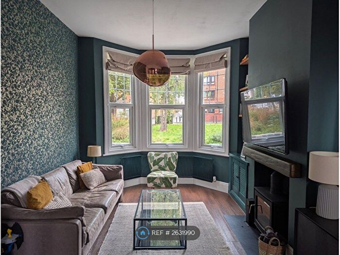 3 Bedroom Terraced House To Rent In Tower Terrace, London, N22