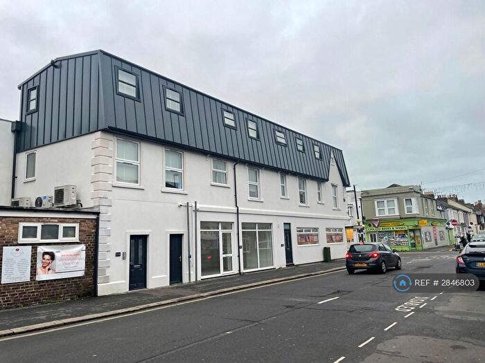 2 Bedroom Flat To Rent In London Road, Bognor Regis, PO21