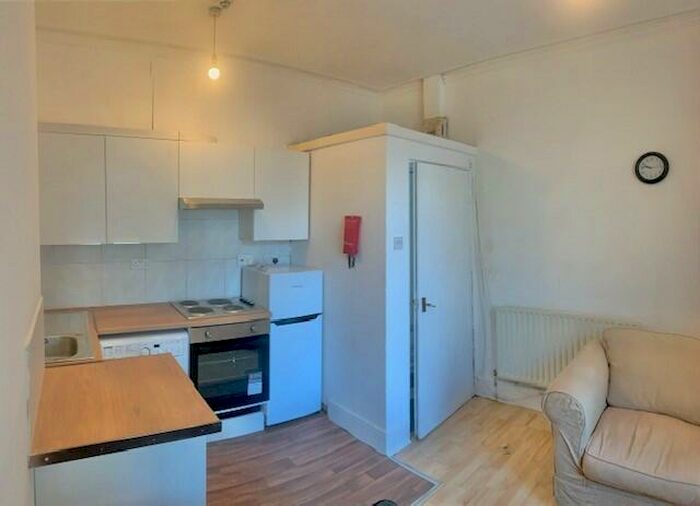 2 Bedroom Apartment To Rent In Glynrhondda Street, Cardiff(City), CF24