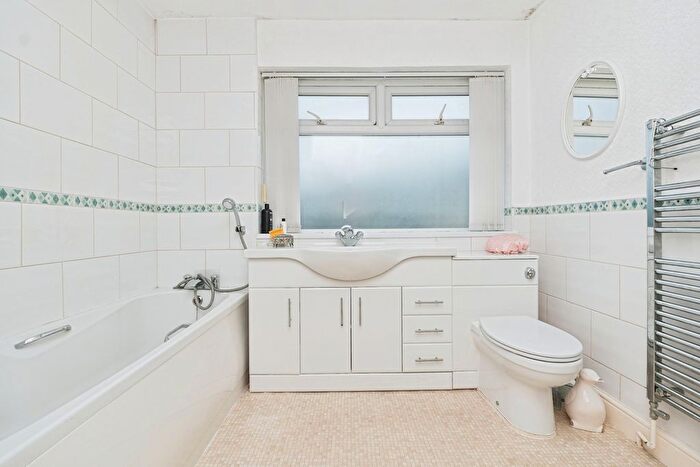 3 Bedroom End Terrace House For Sale In Clayfield Road, Bristol, BS4