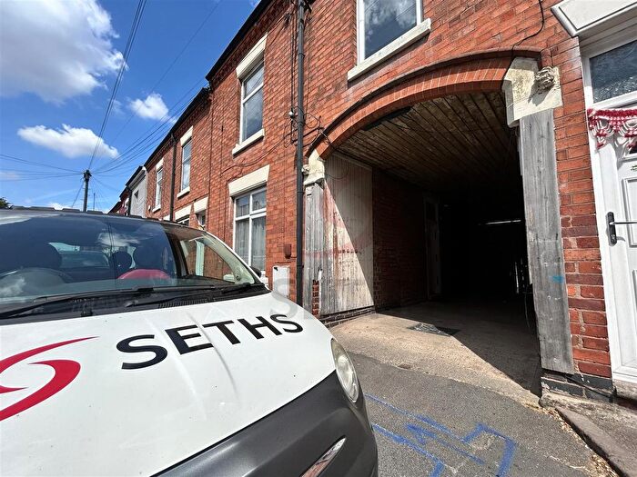1 Bedroom Flat To Rent In Parry Street, Evington, Leicester, LE5