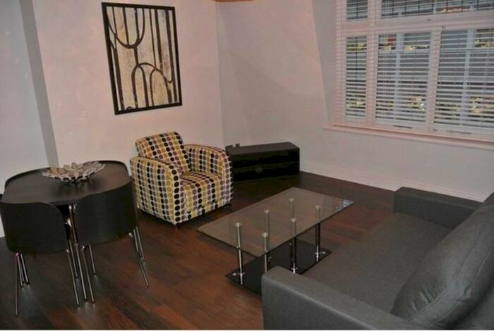 3 Bedroom Flat To Rent In Lancaster Court, - Newman Street, Fitzrovia, London, W1T